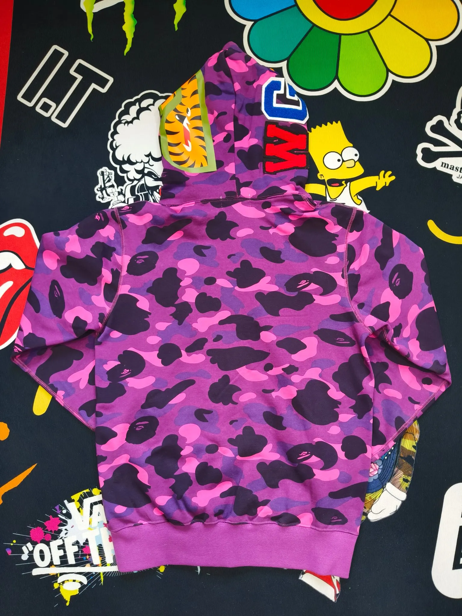 XX 121 BAPE 1ST CAMO SHARK FULL Classic counter model Camouflage shark hooded zipper sweatshirt Machine-printed camouflage Top-quality fabric Premium 1:1 replica Customized fabric Couple model: S—XXL [Camouflage yellow, Camouflage green, Camouflage red, Camouflage purple, Camouflage blue, Camouflage gray]